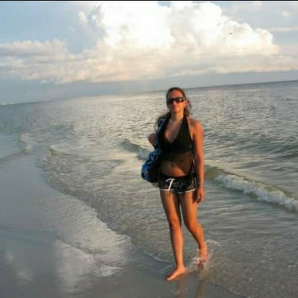 Meet your Posher, Vera - Picture 3 of 6